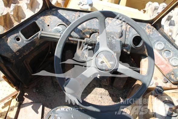 CAT 815B Compactoare monocilindrice