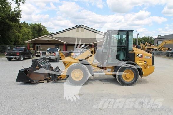 CAT 906M Incarcator pe pneuri