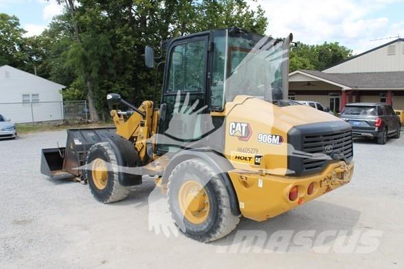 CAT 906M Incarcator pe pneuri