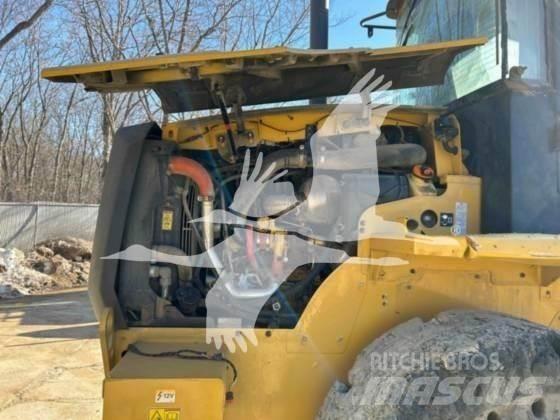 CAT 914 Incarcator pe pneuri