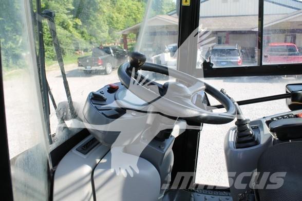 CAT 914M Incarcator pe pneuri