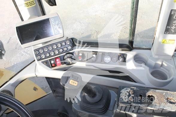 CAT 924K Incarcator pe pneuri