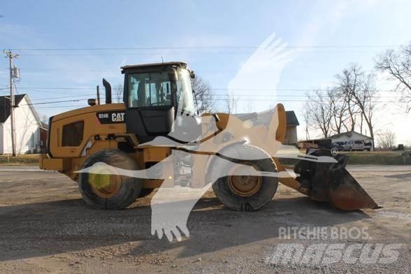 CAT 924K Incarcator pe pneuri