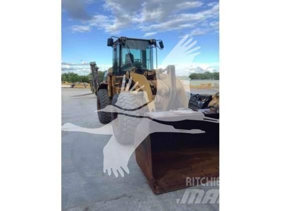 CAT 928G Incarcator pe pneuri