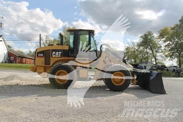 CAT 930G Incarcator pe pneuri