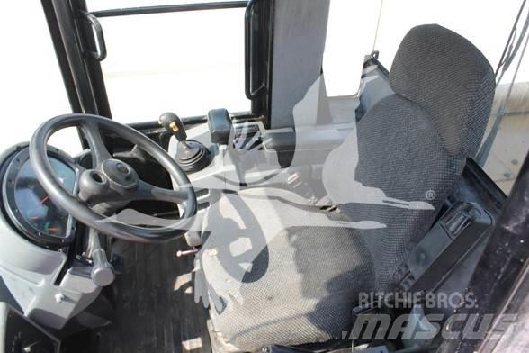CAT 938G Incarcator pe pneuri