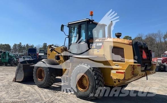 CAT 938M Incarcator pe pneuri