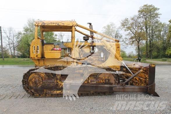 CAT D6C Buldozere pe senile