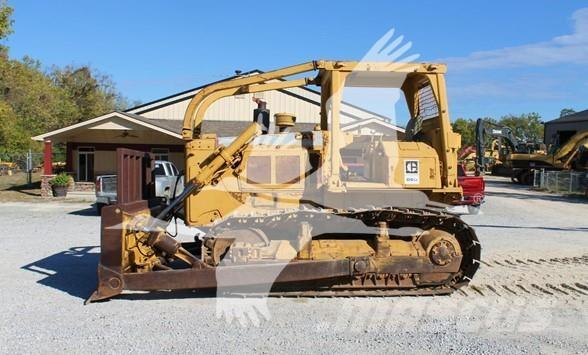 CAT D6D Buldozere pe senile