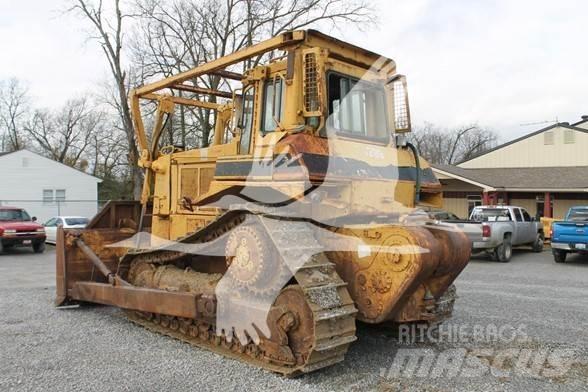 CAT D7H Buldozere pe senile