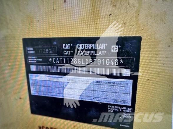 CAT IT28G Incarcator pe pneuri