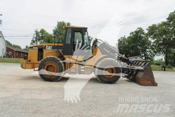 CAT IT62G Incarcator pe pneuri