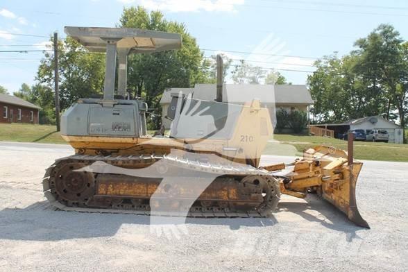 Komatsu D41P-6 Buldozere pe senile