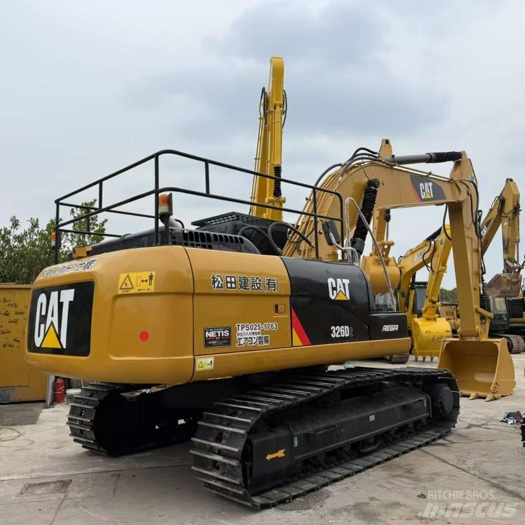 CAT 326D2 Excavatoare 7t - 12t