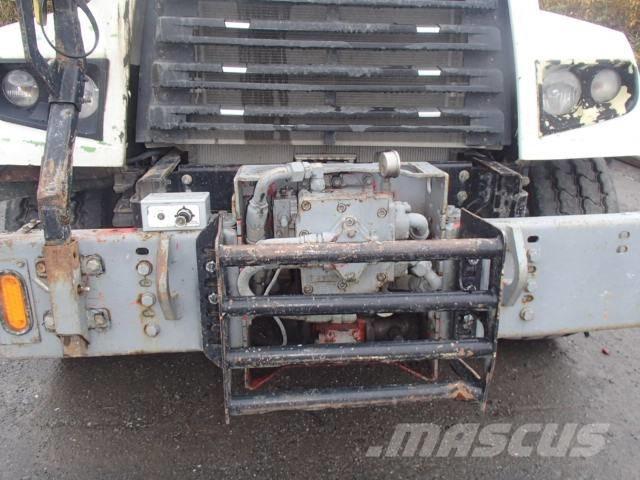 Freightliner 114 SD Utilaje construcții - Altele