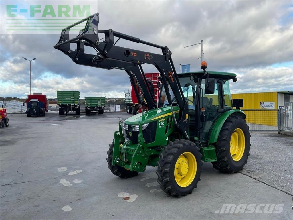 John Deere 5075E Tractoare