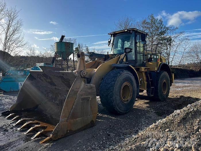 CAT 966M Incarcator pe pneuri