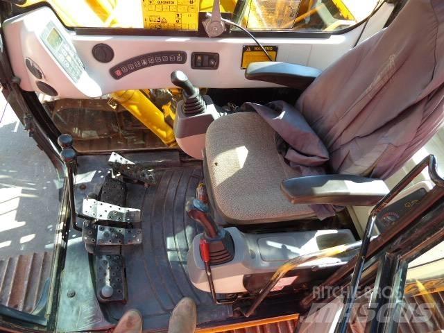 JCB JS 130 Excavatoare pe șenile
