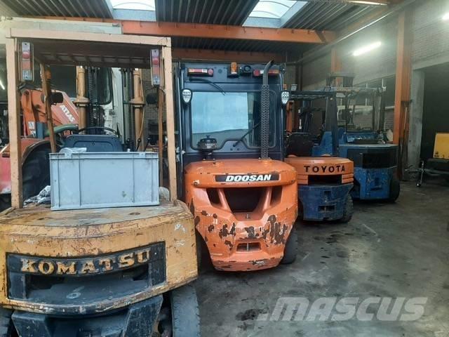 Doosan D 35 C-7 Stivuitor diesel