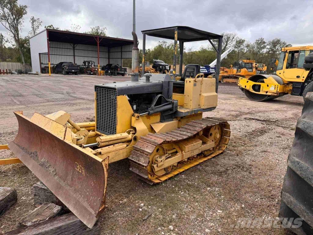 Komatsu D 21 P-5 Buldozere pe senile