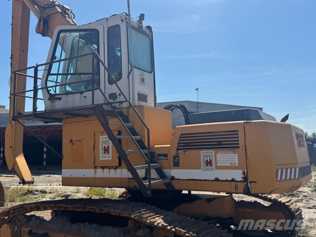 Liebherr 922 Paleta de manipulare