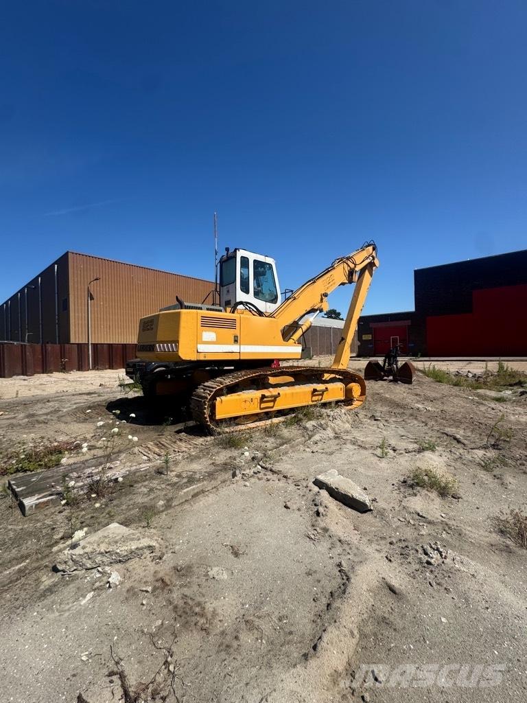 Liebherr 922 Paleta de manipulare