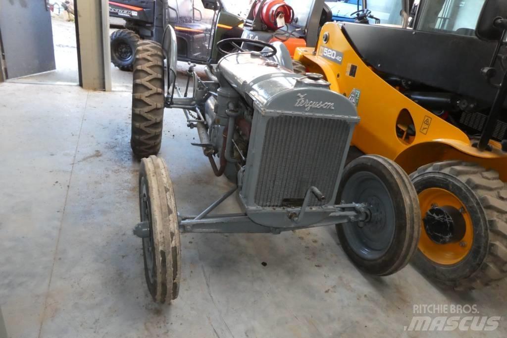 Ferguson type a Tractoare