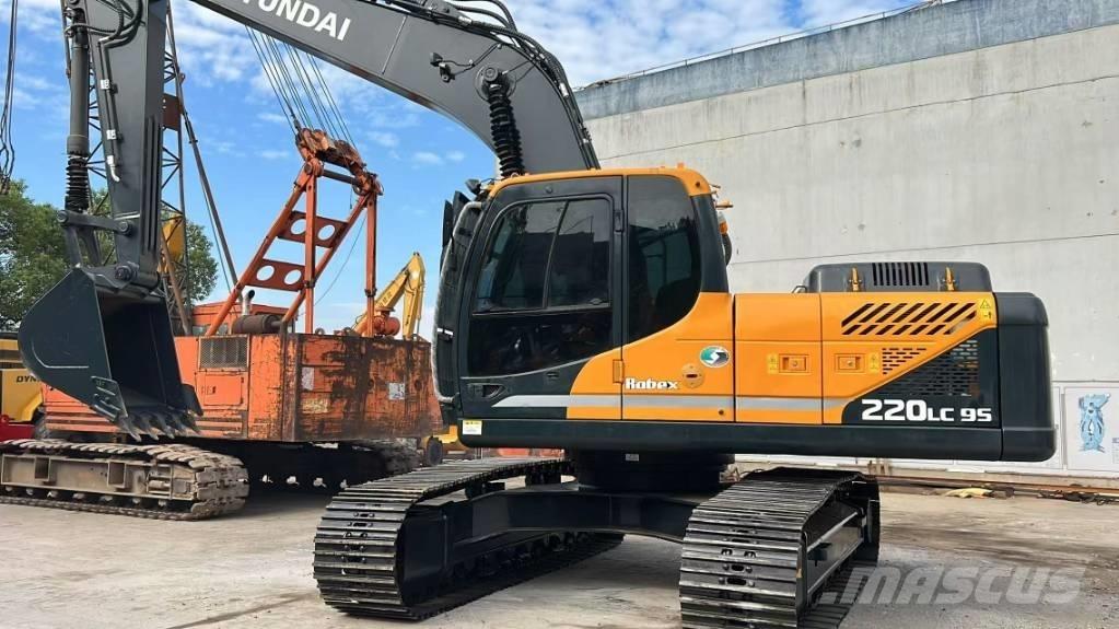 Hyundai R220LC-9S Excavatoare 7t - 12t