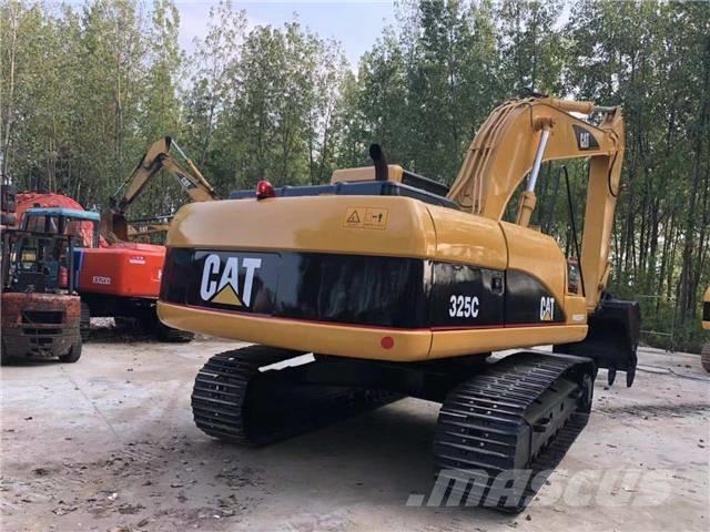 CAT 325 Excavatoare pe șenile
