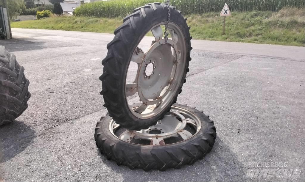 Michelin 8.3R44 Roti