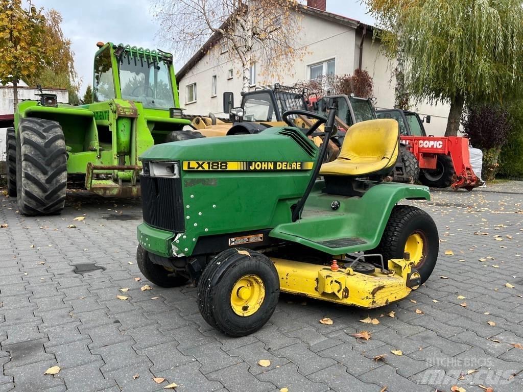 John Deere LX 188 Riding mowers