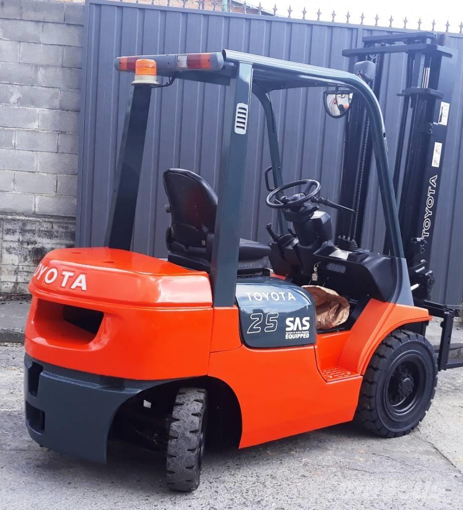 Toyota 02 7 FDF 25 Stivuitor diesel