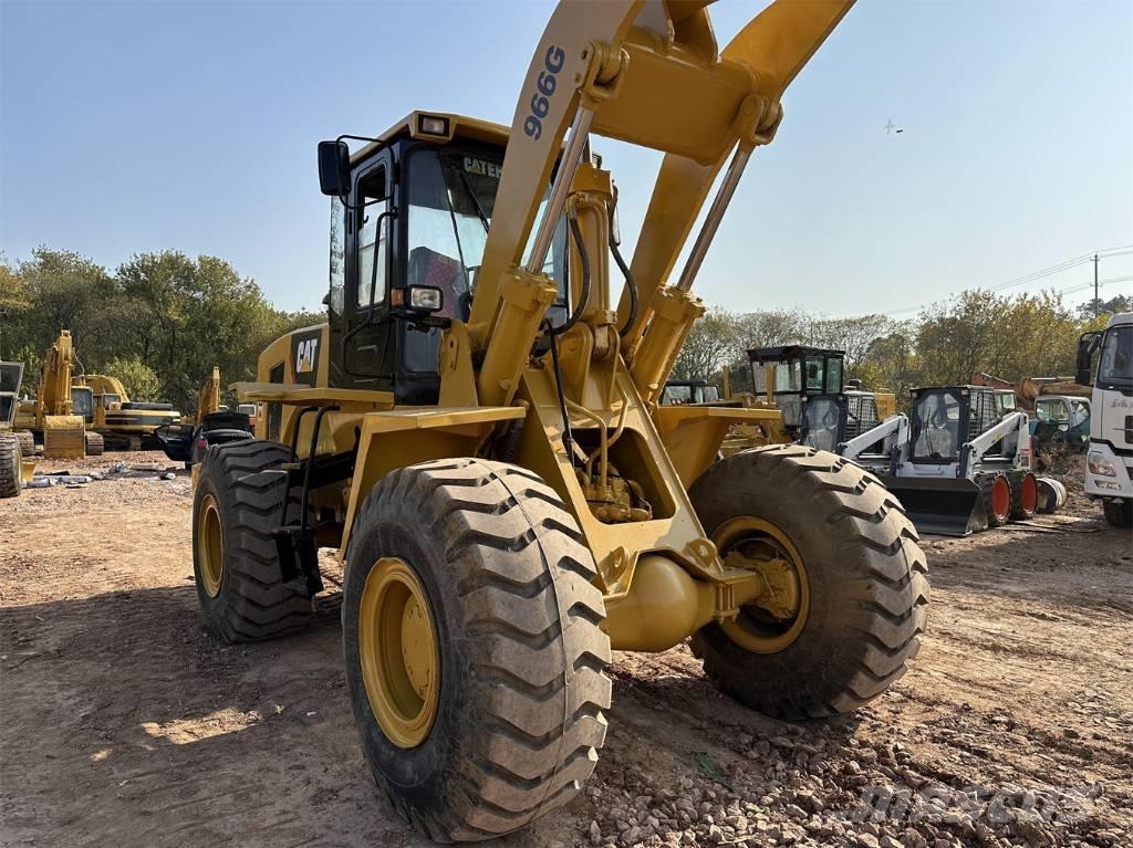 CAT 966G Incarcator pe pneuri