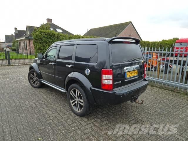 Dodge Nitro Masini