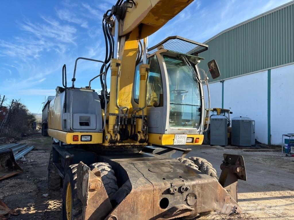 New Holland MH 6.6 Excavatoare cu roti