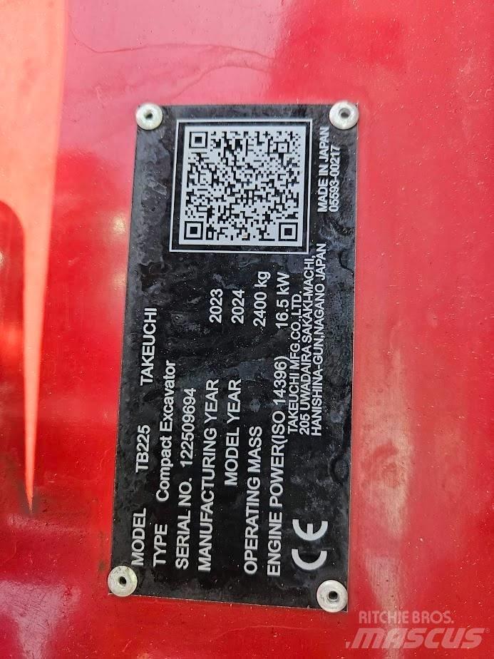 Takeuchi TB225 V0 Mini excavatoare < 7t