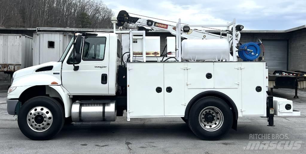 International 4400 Municipal/vehicul cu uz general