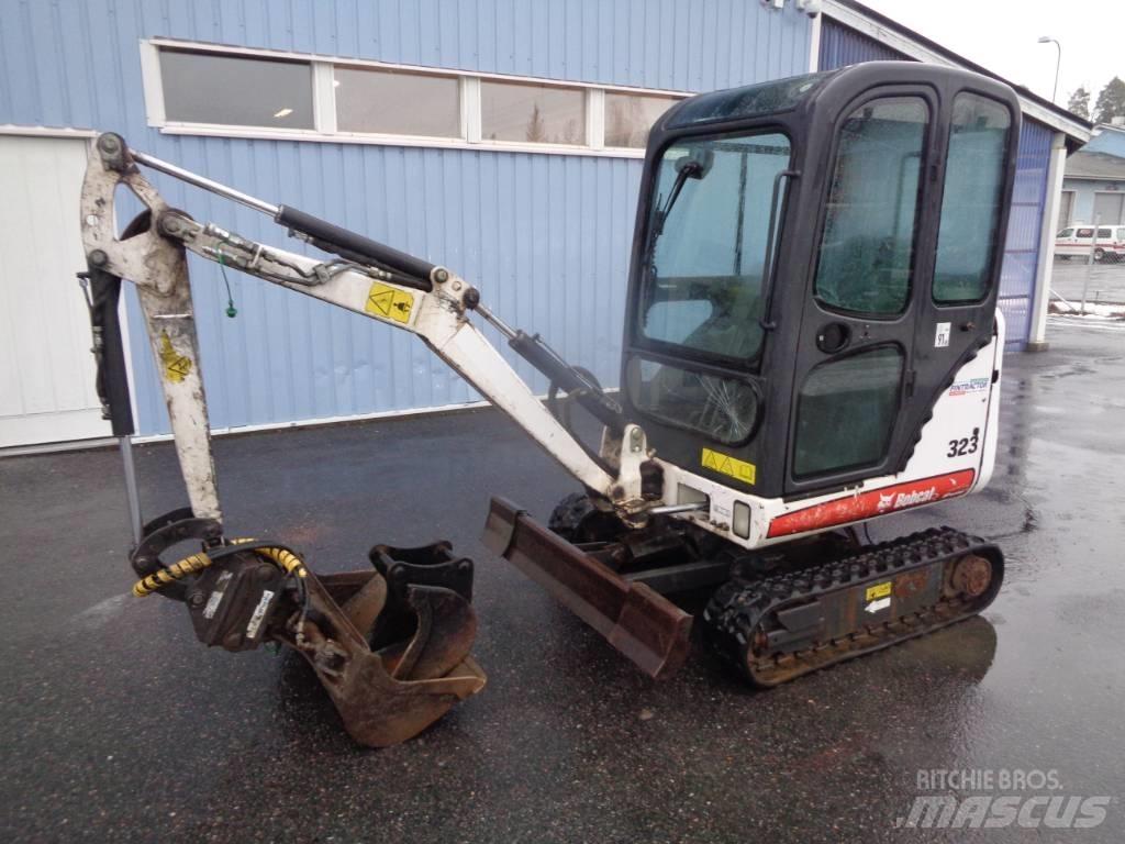Bobcat 323 Mini excavatoare < 7t