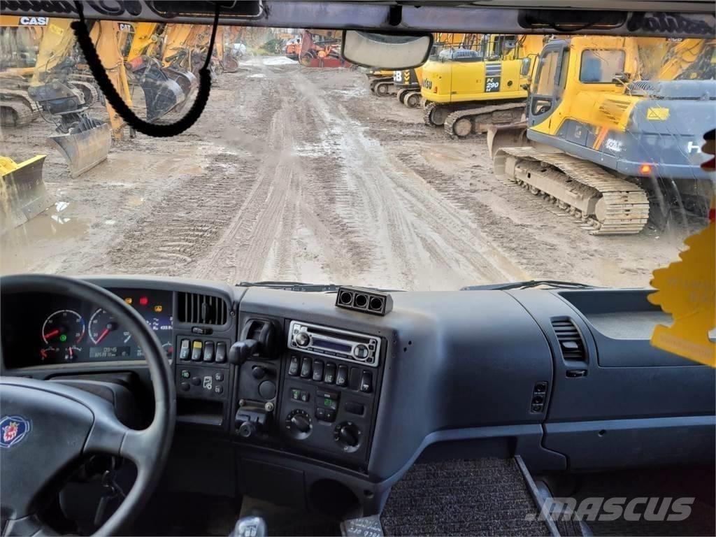 Scania R420 8x4 Camion cu incarcator