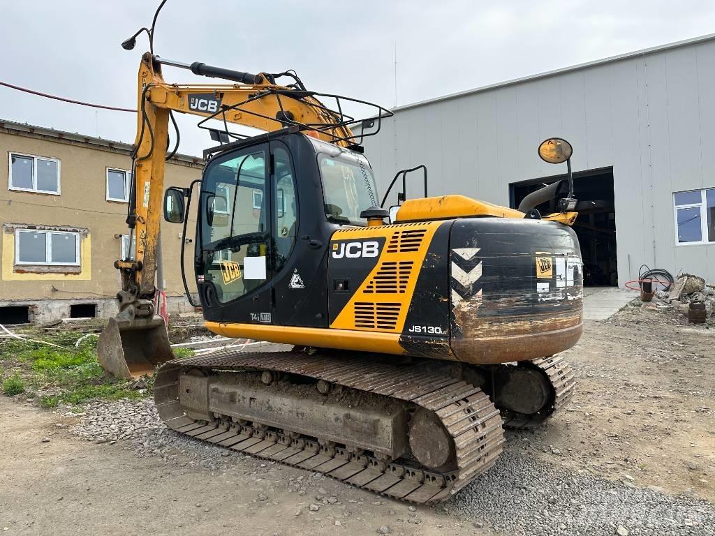 JCB JS 130 LC Excavatoare pe șenile
