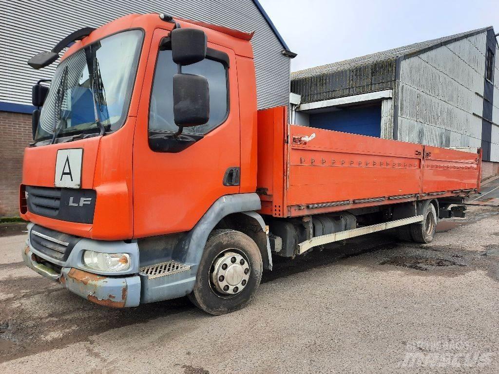 DAF LF45.220 Camioane platforma/prelata