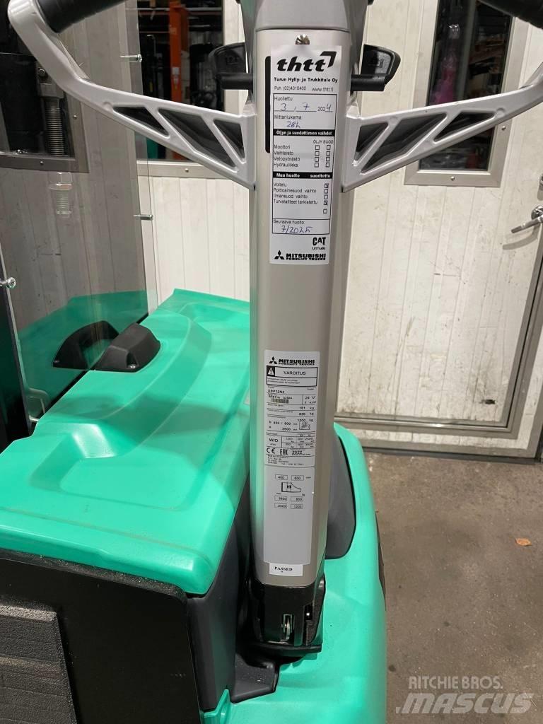 Mitsubishi SBP12N3 Transpaleta manuala