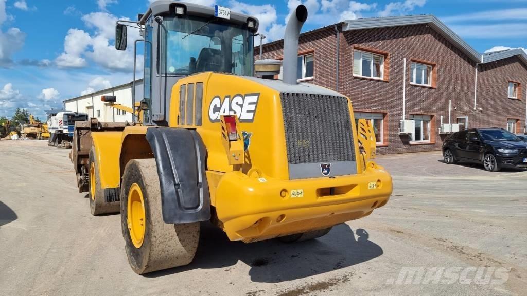 CASE 721 F Incarcator pe pneuri