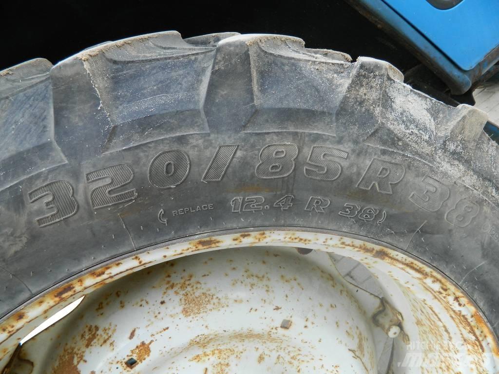Ford 5600 Tractoare