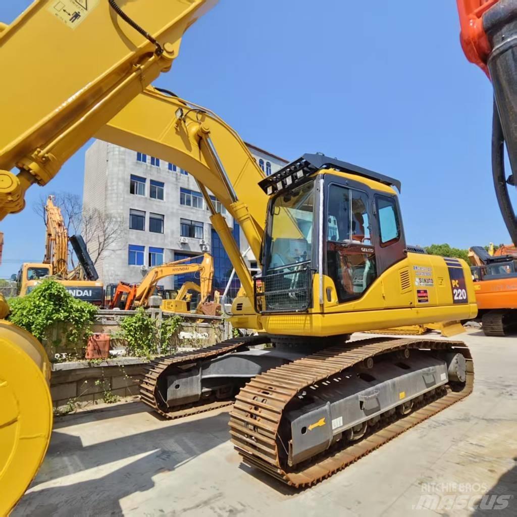 Komatsu PC 220 Excavatoare pe șenile
