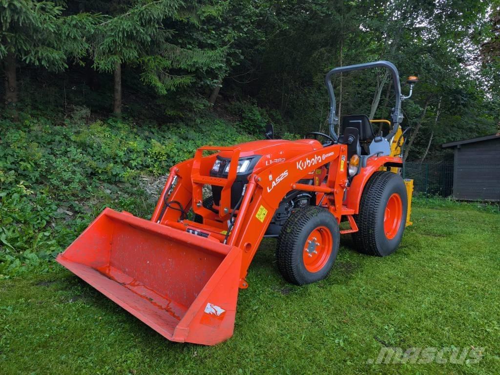 Kubota L1-382 HST Tractoare