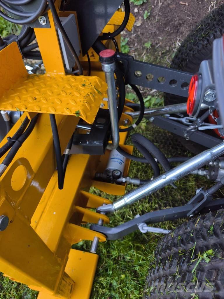 Kubota L1-382 HST Tractoare