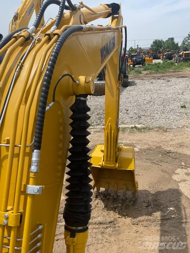 Komatsu PC130 Excavatoare pe șenile
