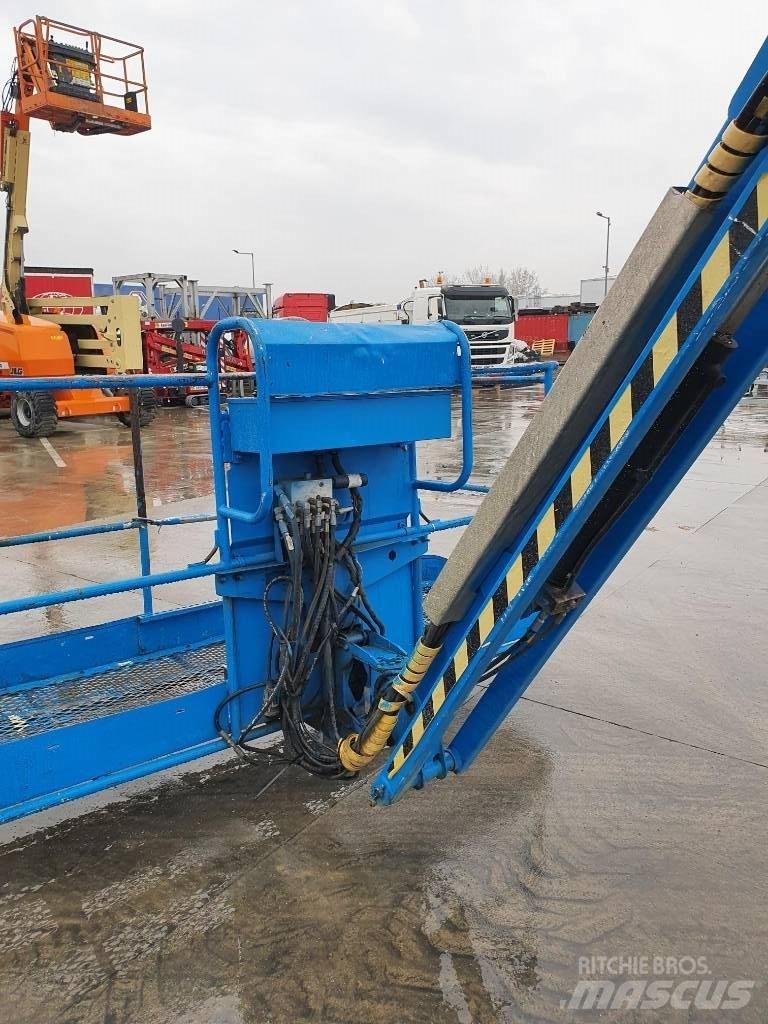 Genie Z-80/60 Nacele cu brat articulat