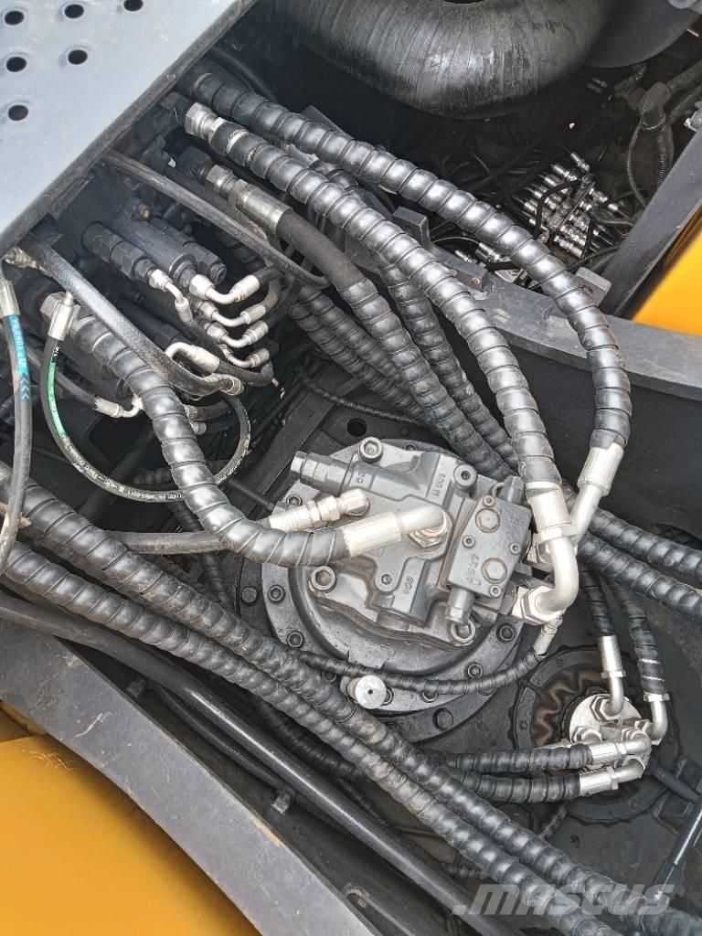 Volvo EC 240 Excavatoare pe șenile
